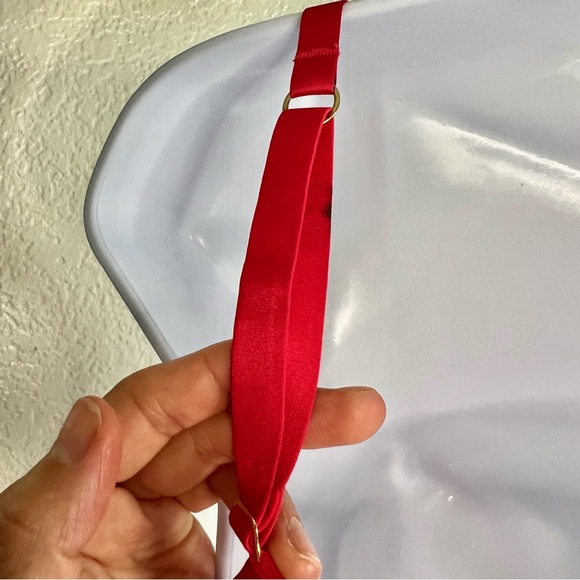 Victoria’s Secret Very Sexy Push-Up Red Bra, 36B - Picture 9 of 14